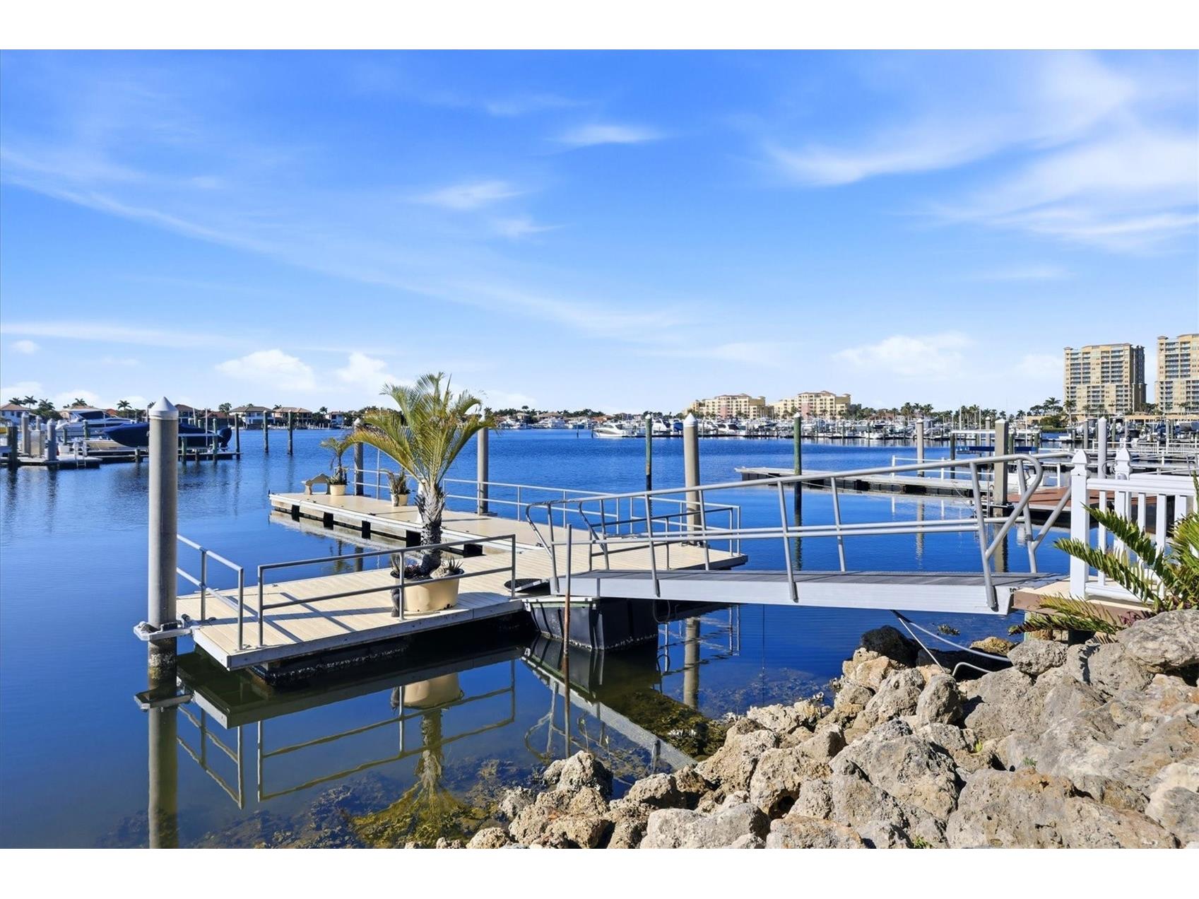 1007 3rd Street E Palmetto FL 34221 - RIVIERA DUNES BASIN MARINA A4686966 image44