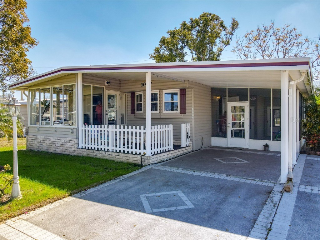 1007 Belmont Circle Tavares FL 32778 G5093406 image1