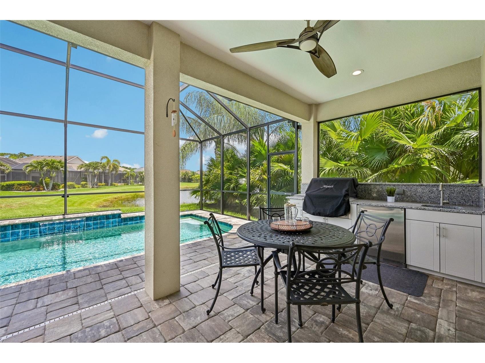 1007 Calico Glen Bradenton FL 34212 A4695014 image41