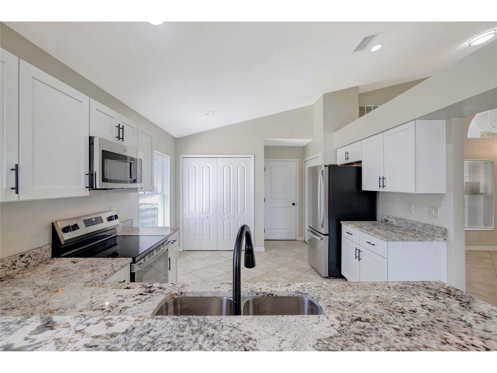 1007 Cristelle Jean Drive Ruskin FL 33570 TB8506977 image11