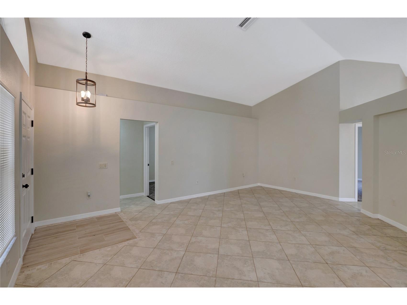 1007 Cristelle Jean Drive Ruskin FL 33570 TB8506977 image9