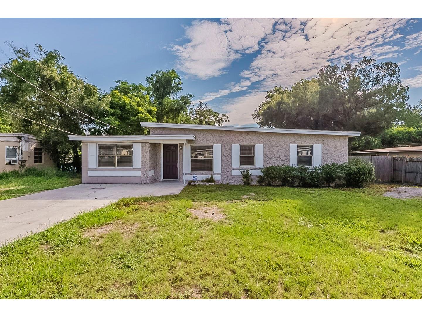 1007 Emeralda Road Orlando FL 32808 O6416893 image1