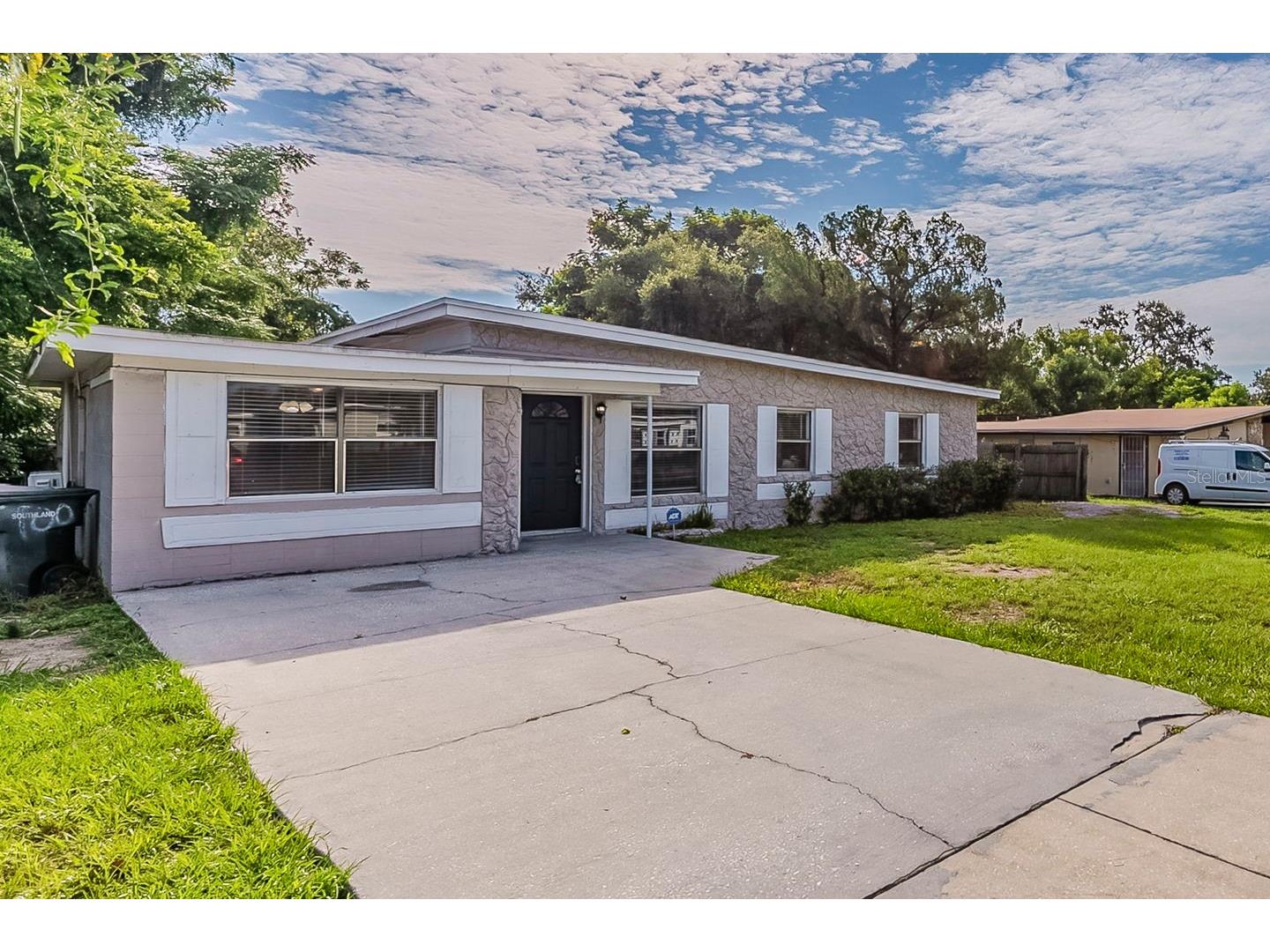 1007 Emeralda Road Orlando FL 32808 O6416893 image2