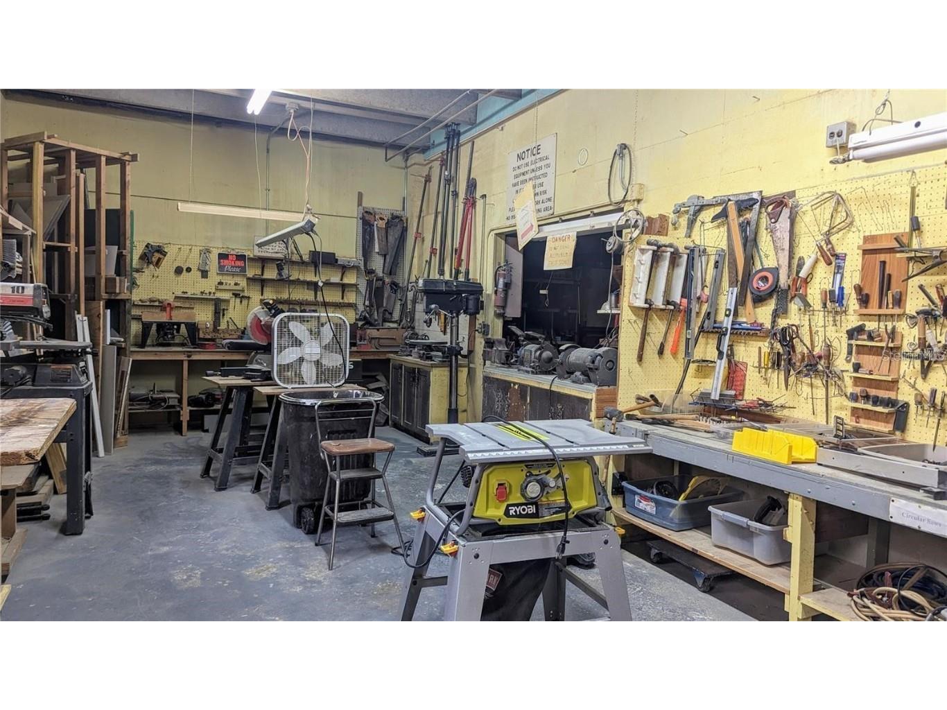 1007 Forest Lake Drive Lakeland FL 33809 L4951380 image31