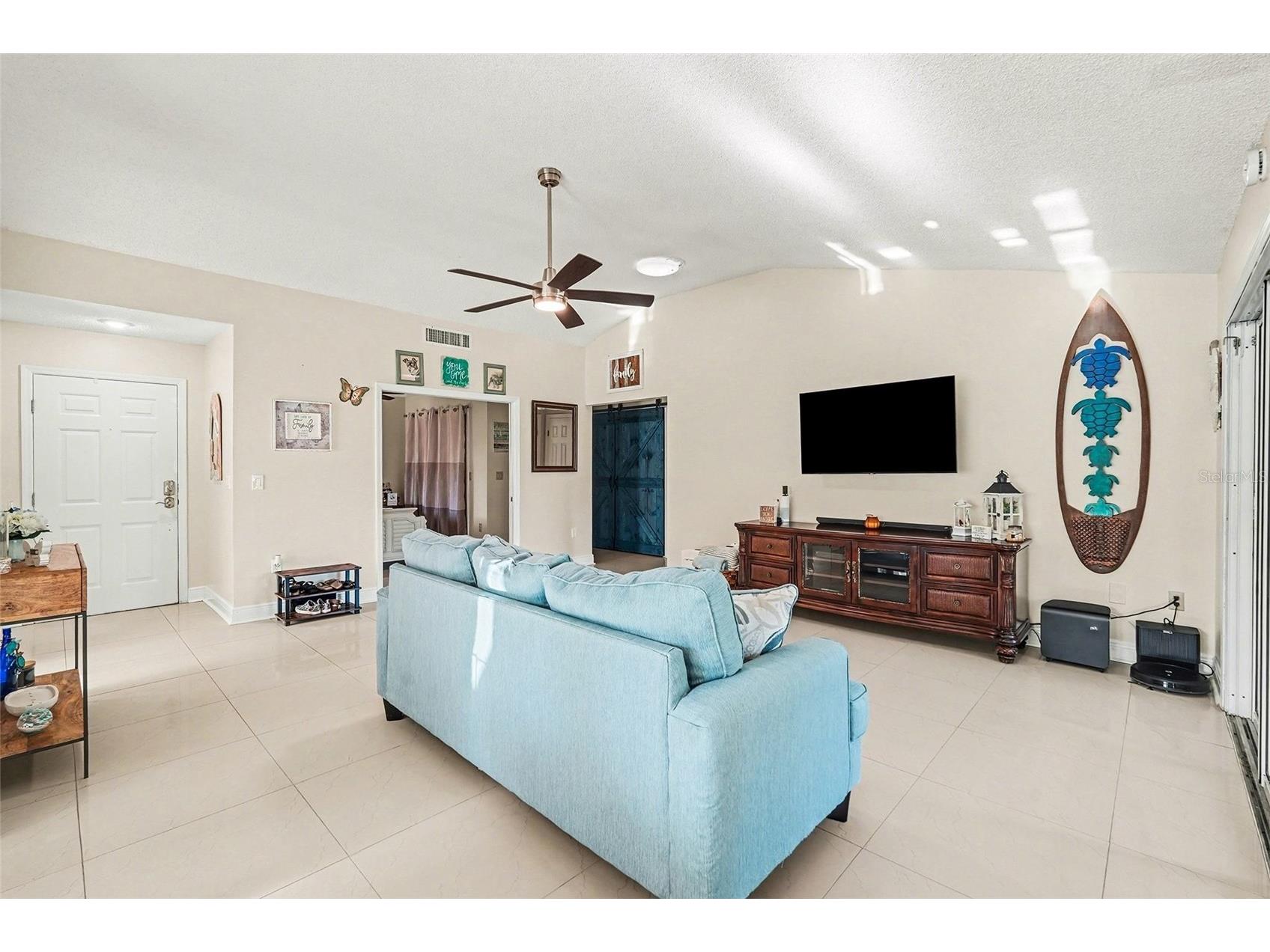 1007 Lake Avoca Drive Tarpon Springs FL 34689 TB8463440 image3