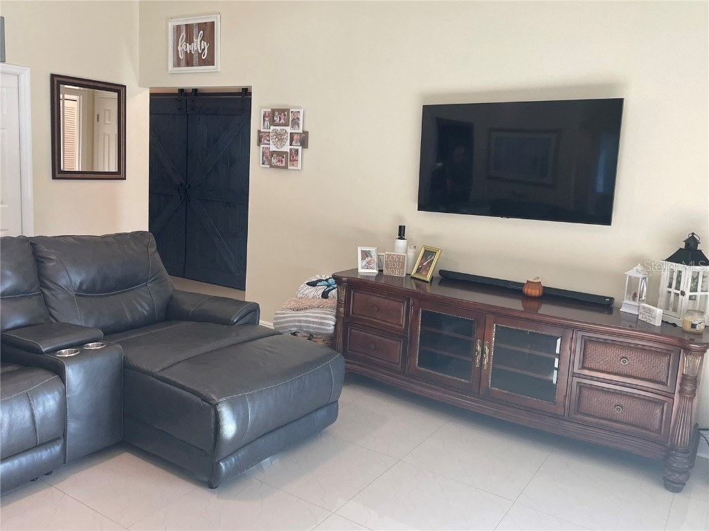 1007 Lake Avoca Drive Tarpon Springs FL 34689 W7880008 image15