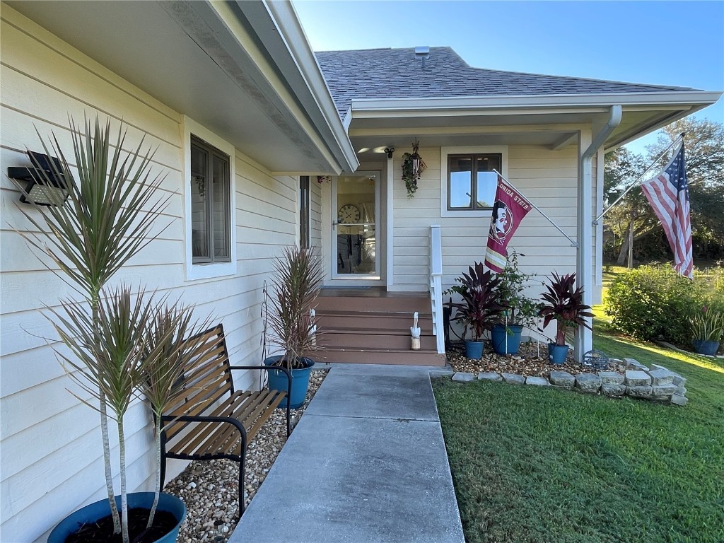 1007 Lake Avoca Drive Tarpon Springs FL 34689 W7880008 image3