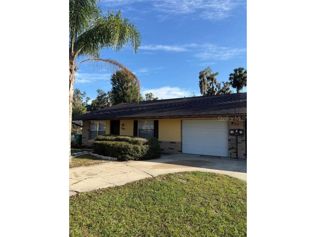 1007 Marlboro Drive Deland FL 32724 V4946083 image1