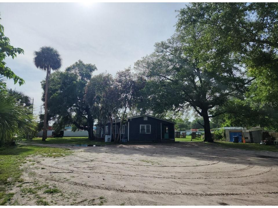 1007 NE 25th Street Ocala FL 34470 OM704562 image9