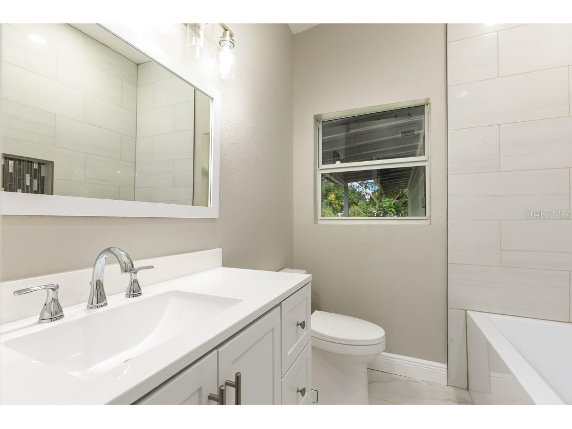 1007 San Domingo Road Orlando FL 32808 O6345640 image16