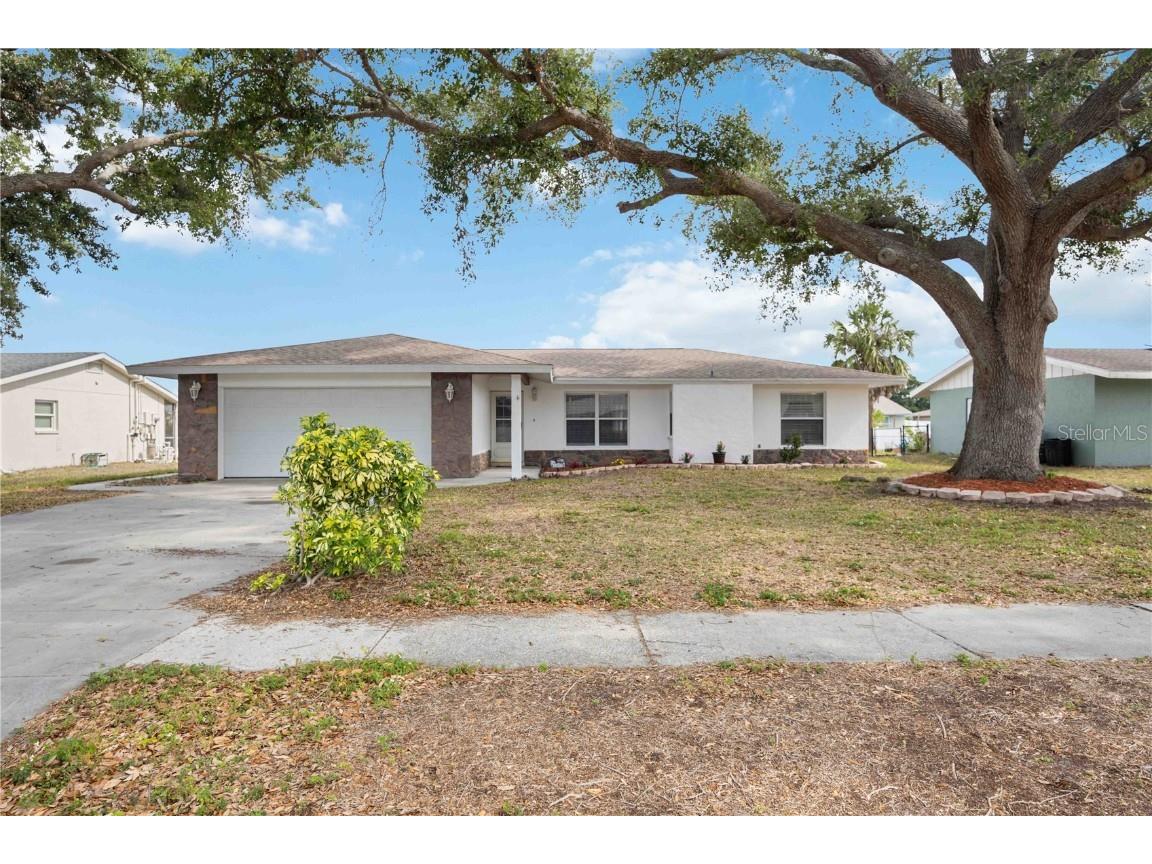 1007 Southern Pine Lane Sarasota FL 34243 A4650794 image1