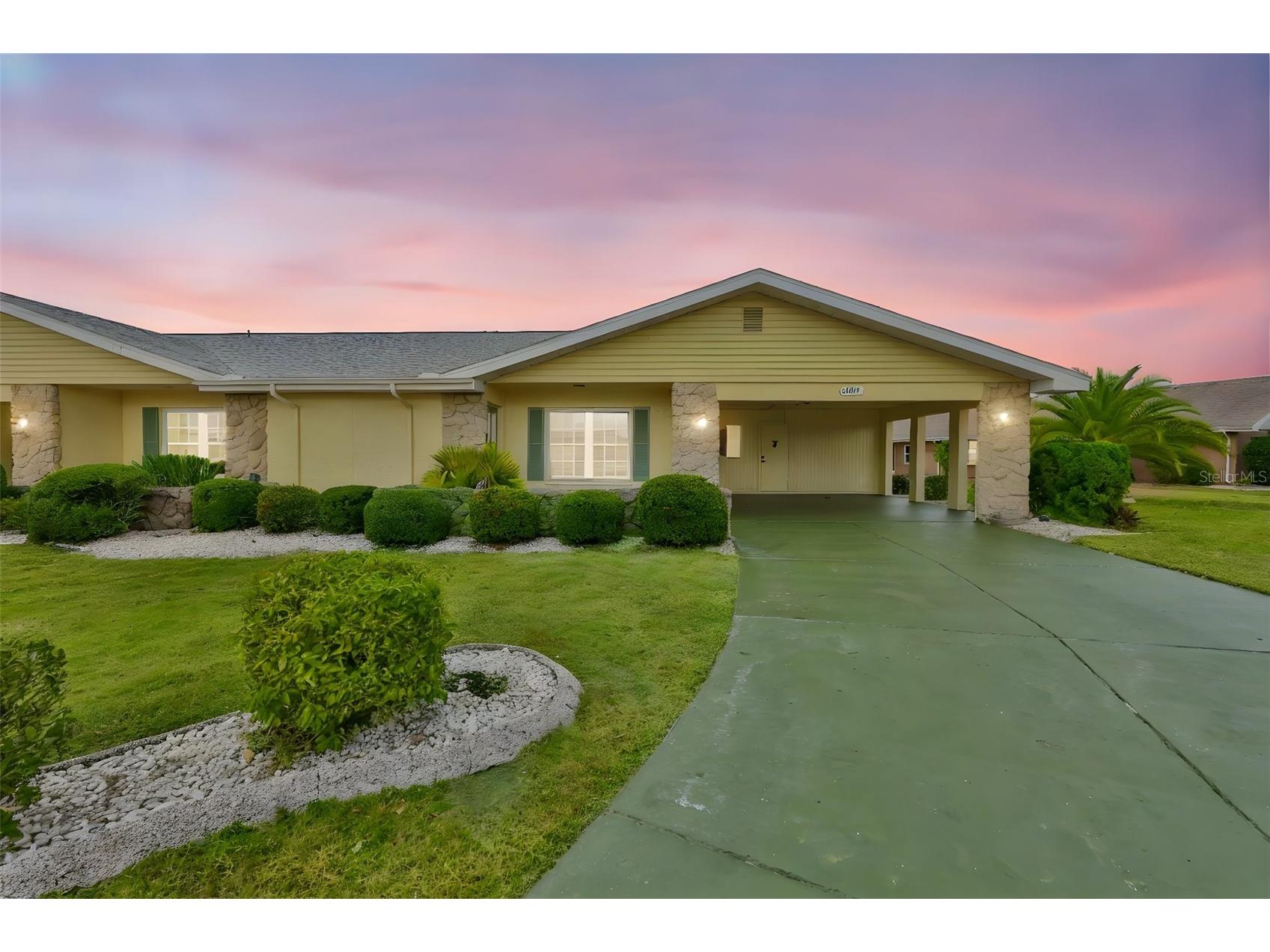 1007 Strawpocket Place Sun City Center FL 33573 TB8470265 image1