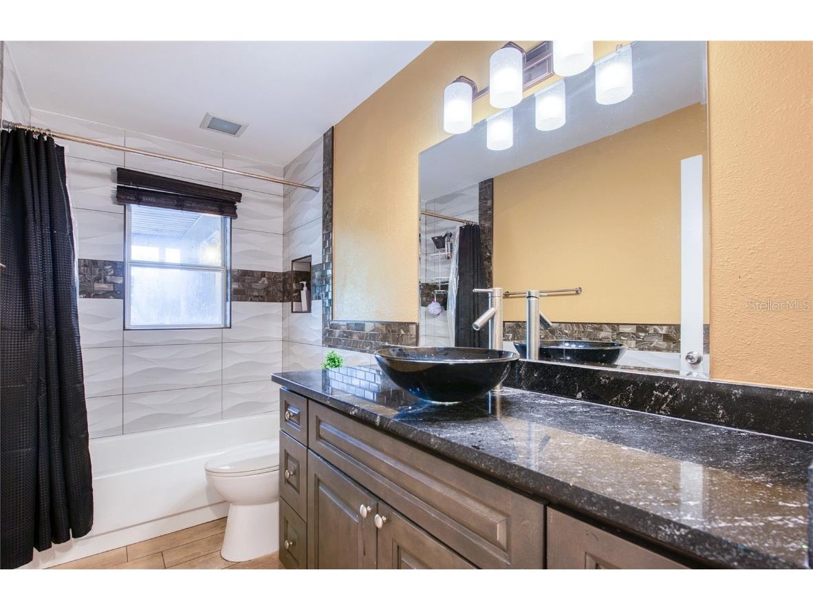 1007 Vineyard Court Dunedin FL 34698 TB8429525 image27