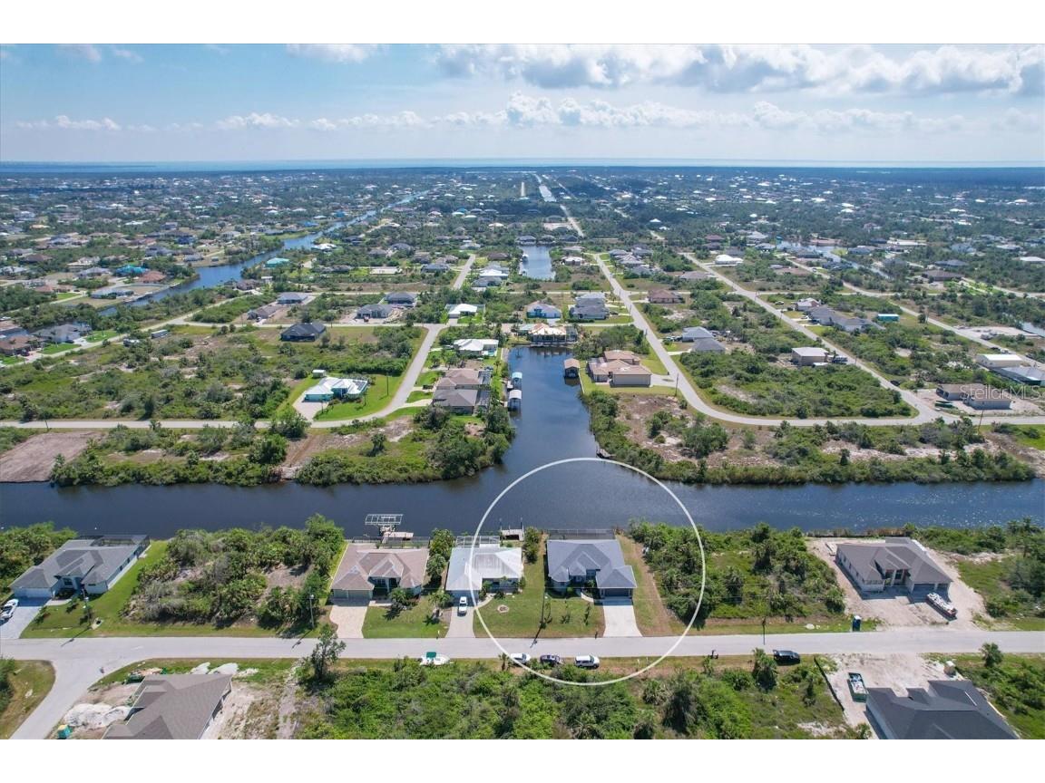 10072 Winnipeg Street Port Charlotte FL 33981 D6130097 image1