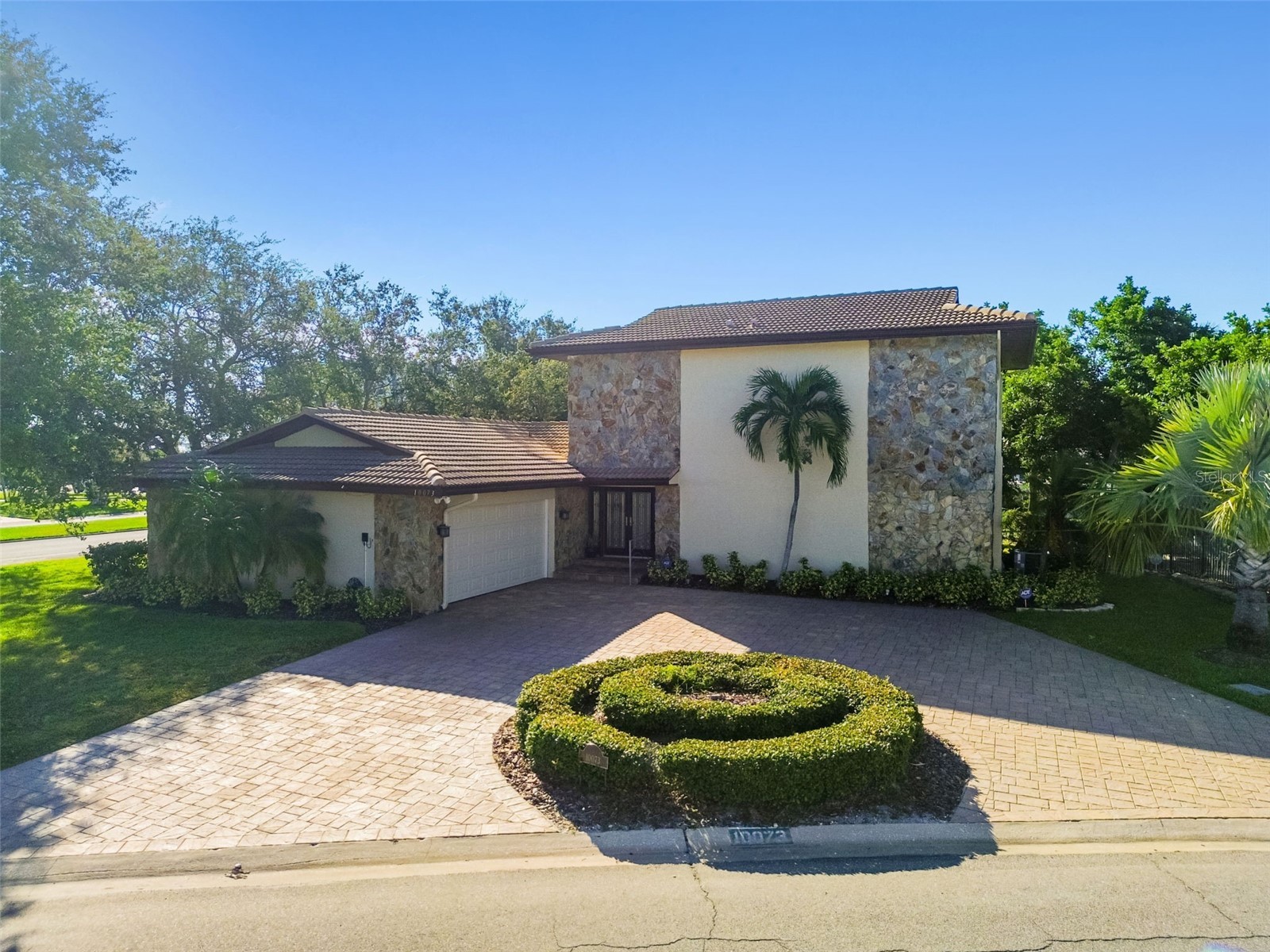 10073 S Yacht Club Drive Treasure Island FL 33706 TB8442966 image1