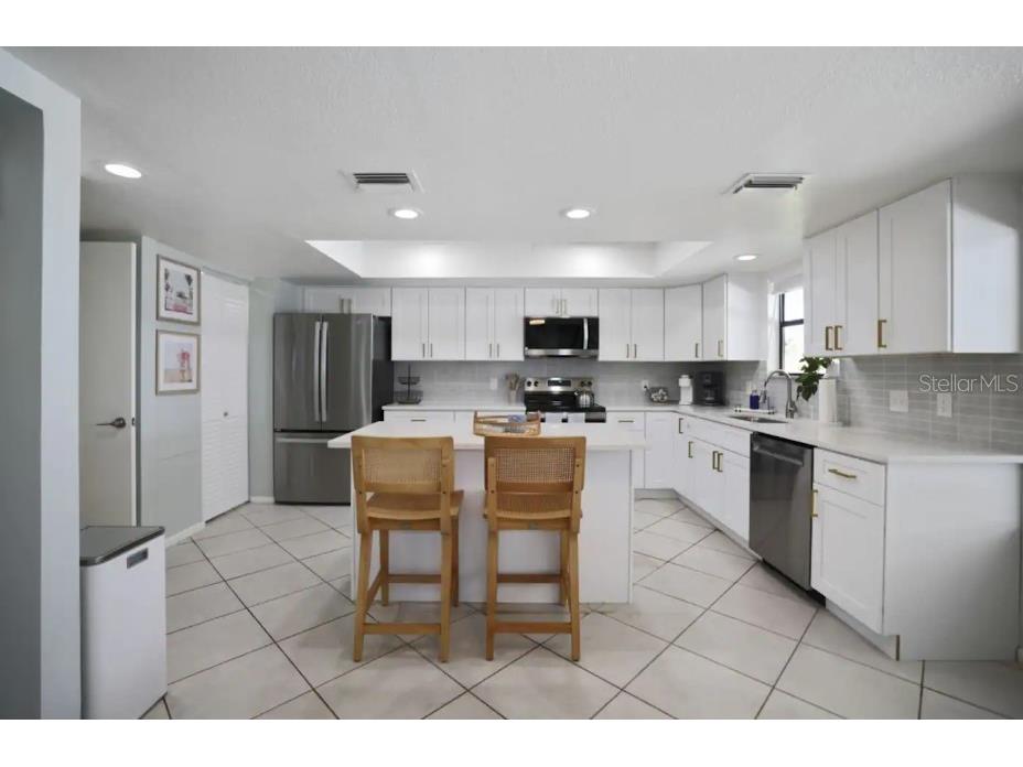 10075 W Bay Street Seminole FL 33776 TB8315569 image10