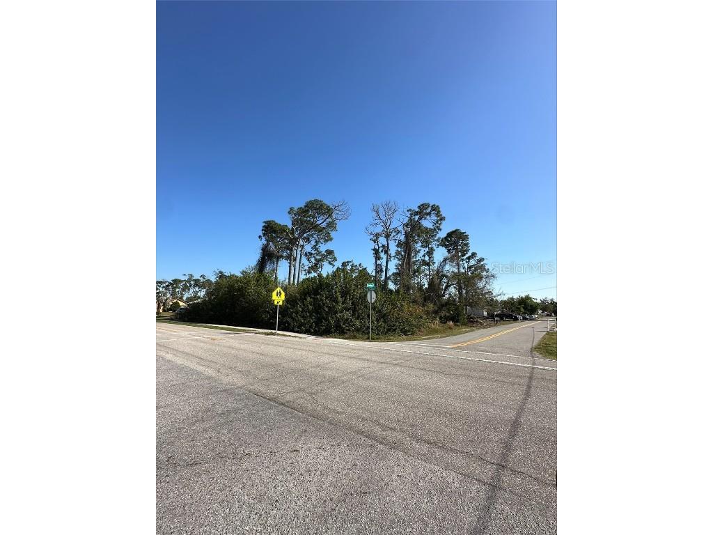 1008 Comstock Street Port Charlotte FL 33952 C7488806 image1