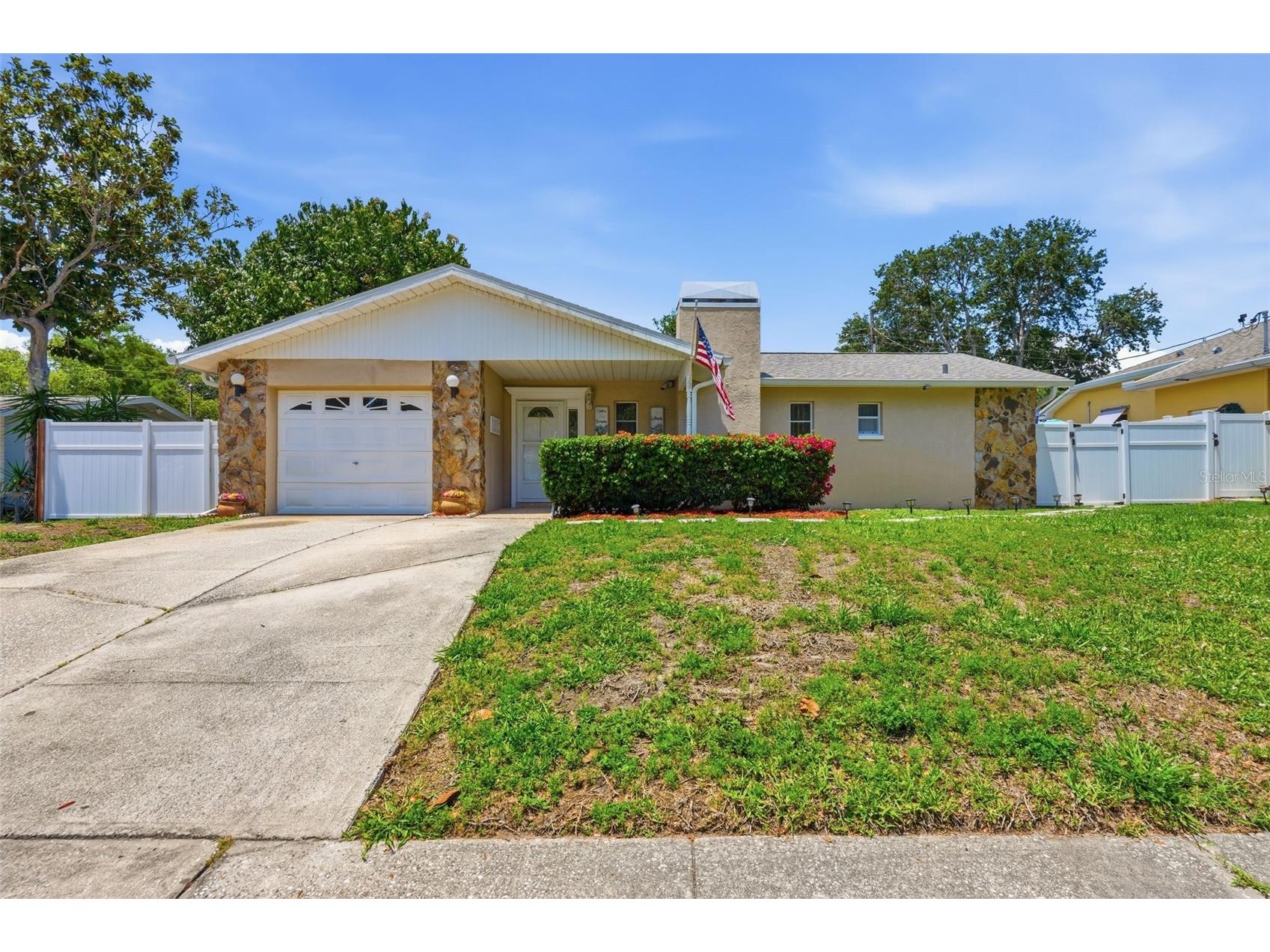 1008 Connecticut Road Tarpon Springs FL 34689 TB8511476 image1