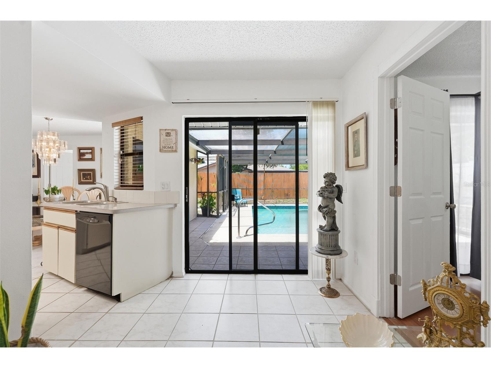 1008 Connecticut Road Tarpon Springs FL 34689 TB8511476 image17