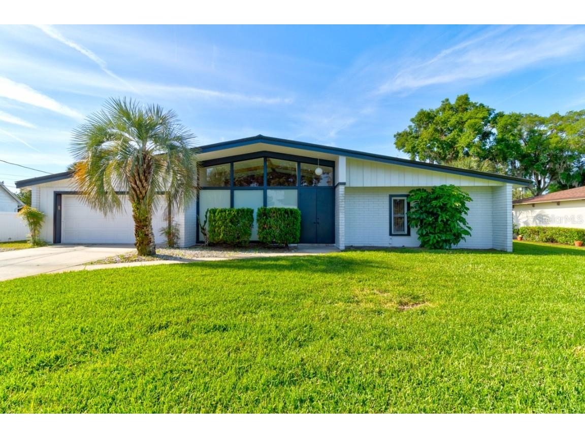 1008 Crescent Parkway Deland FL 32724 V4935608 image1