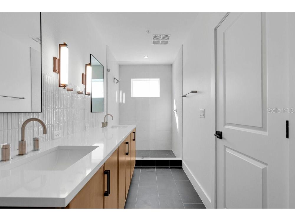 1008 E Robinson Orlando FL 32801 O6378954 image16