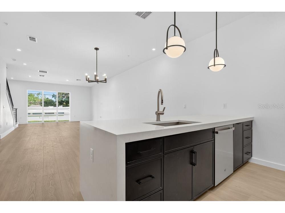 1008 E Robinson Orlando FL 32801 O6378954 image9