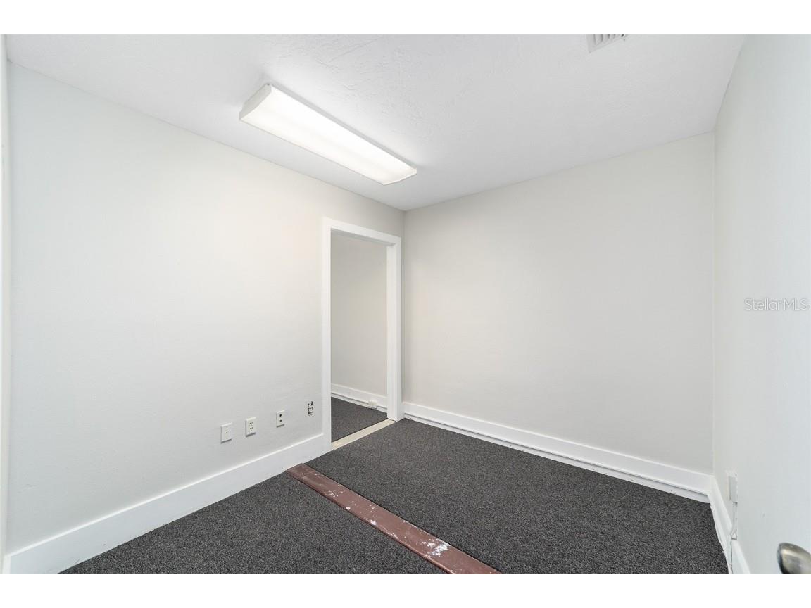 1008 E Silver Springs Boulevard Ocala FL 34470 OM704081 image26