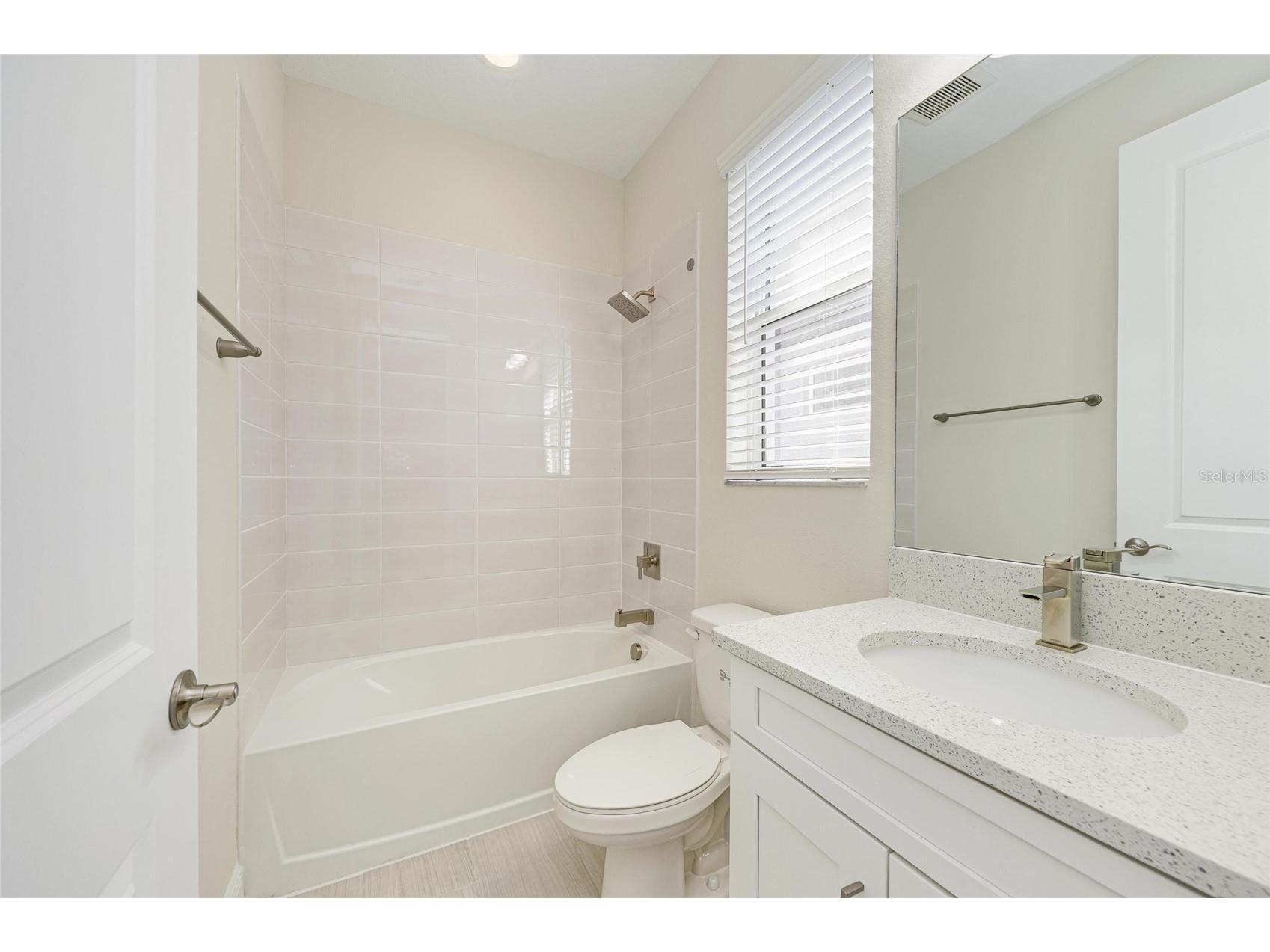 1008 Fernleaf Run Bradenton FL 34212 A4684920 image53