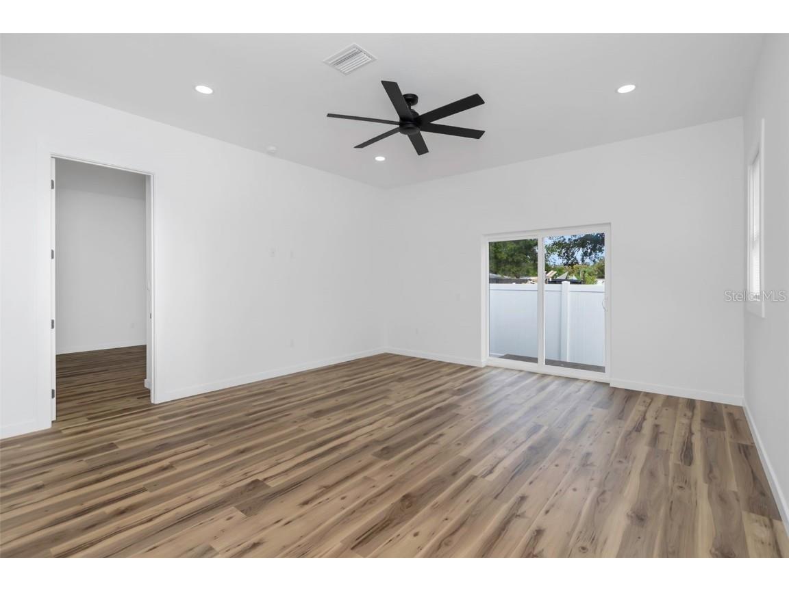 1008 Hawkins Street Clearwater FL 33756 TB8454527 image7