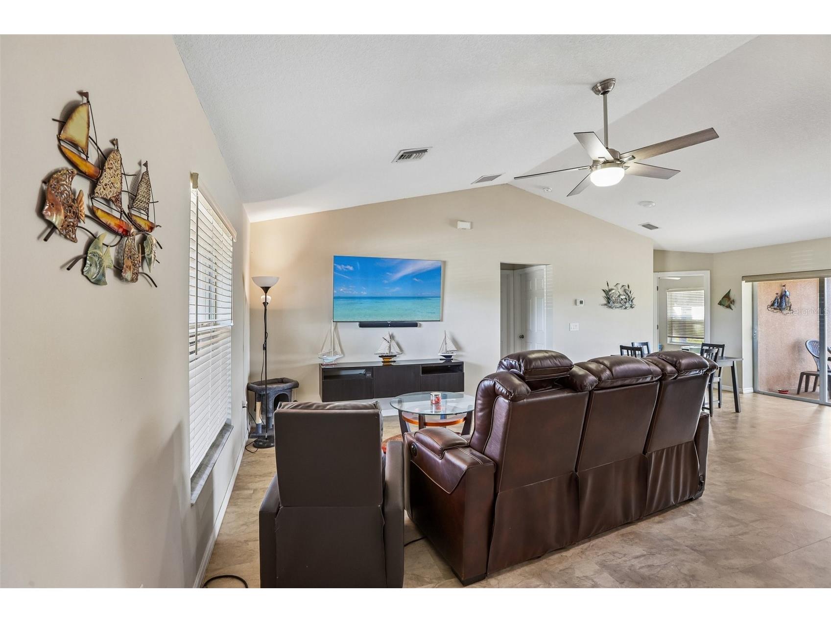 1008 La Jolla Sun City Center FL 33573 TB8507632 image9