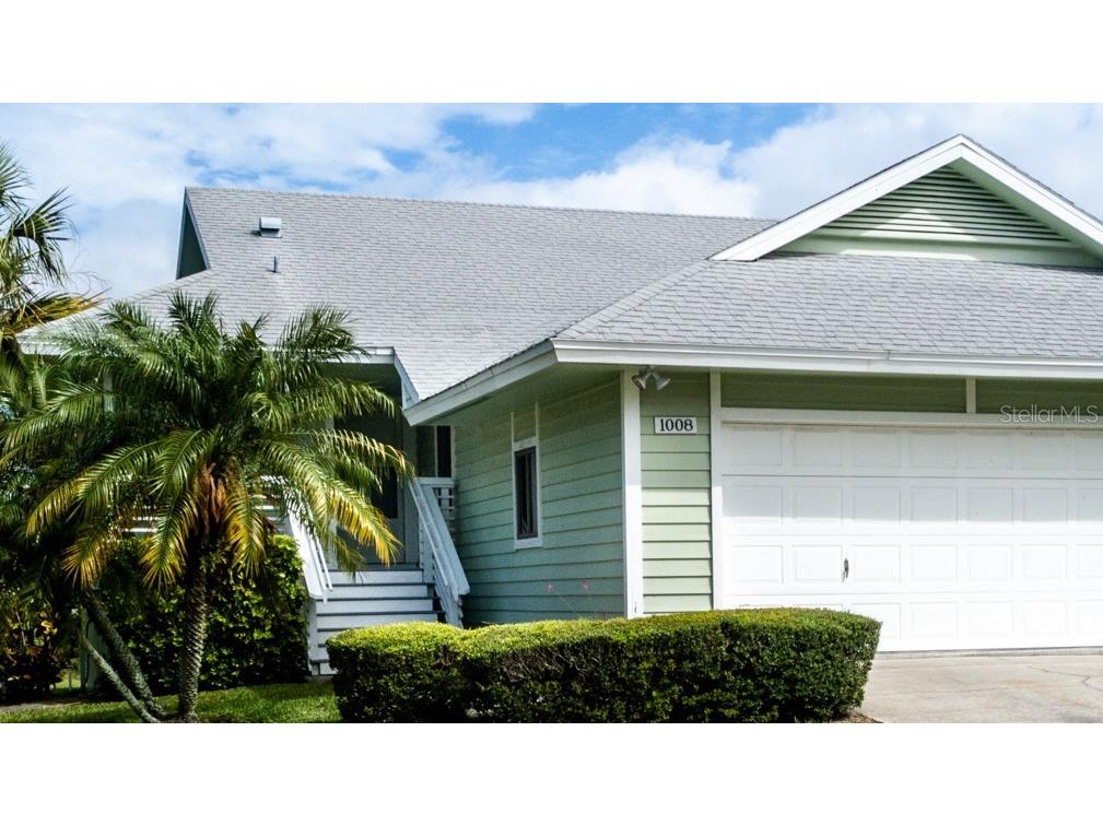 1008 Lake Avoca Drive Tarpon Springs FL 34689 - POND U8201380 image1
