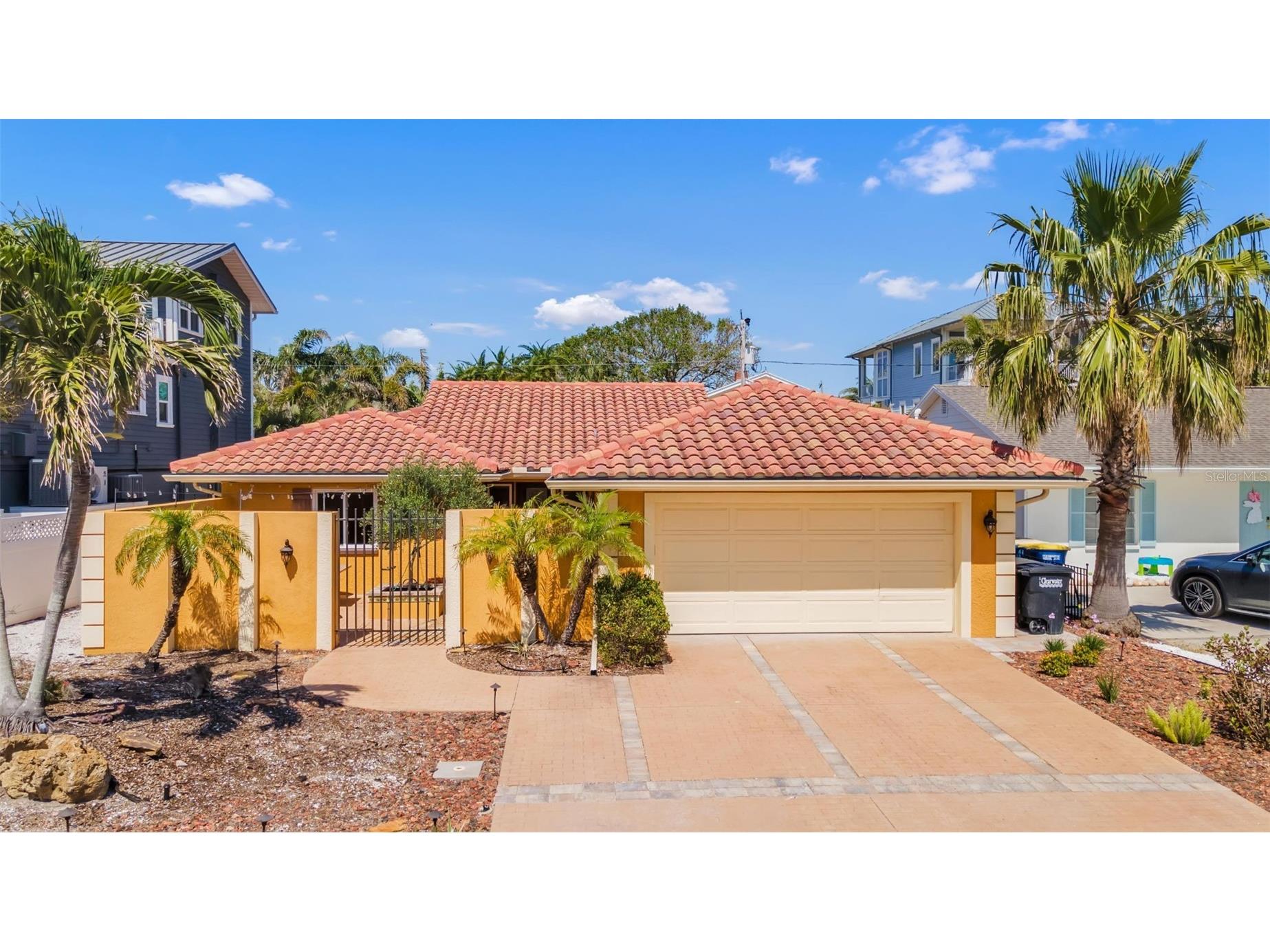 1008 Mandalay Avenue Clearwater FL 33767 TB8375626 image1