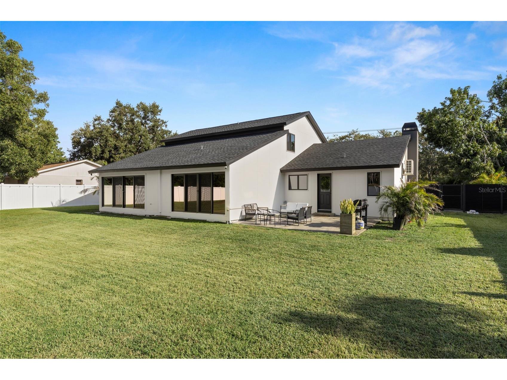 1008 Michigan Boulevard Dunedin FL 34698 TB8459085 image4