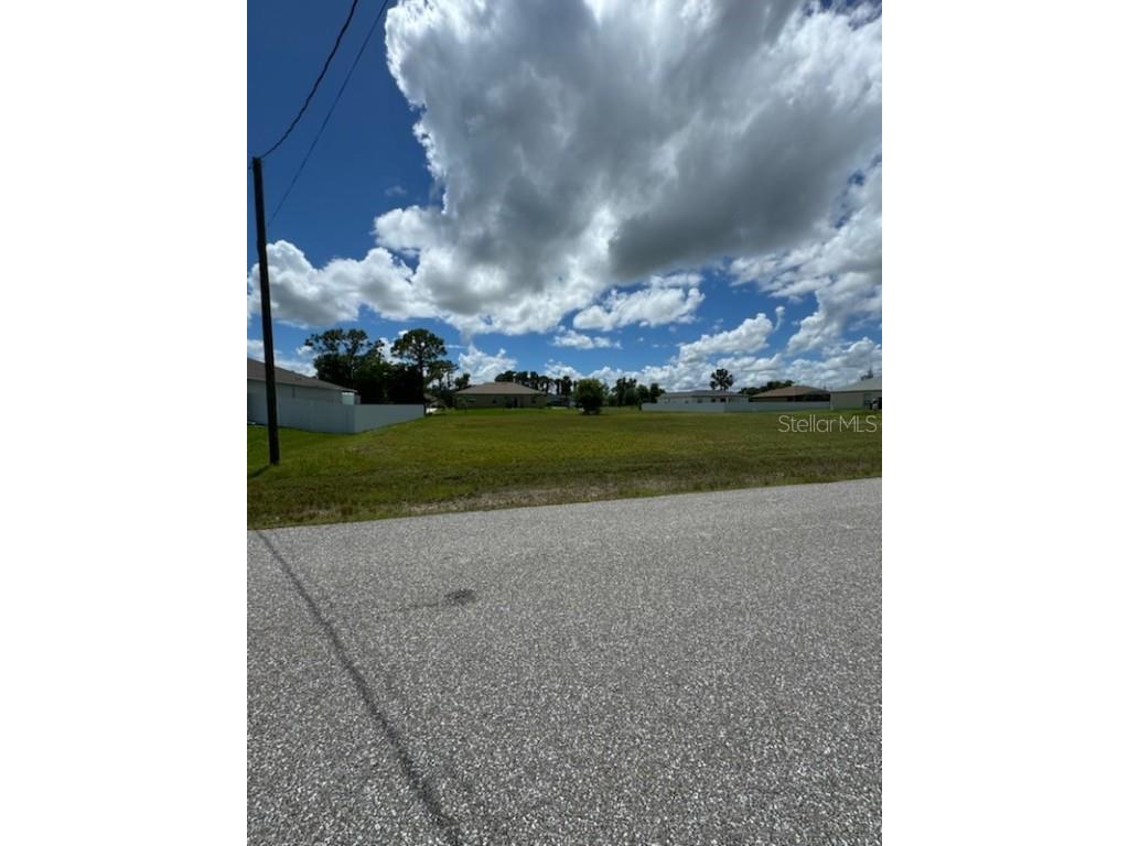 1008 NE 34th Terrace Cape Coral FL 33909 U8255812 image1