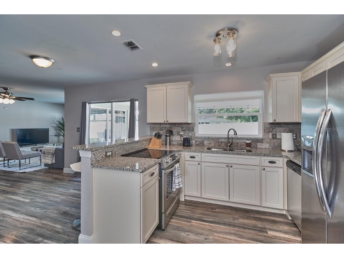 1008 Oakview Avenue Clearwater FL 33756 TB8421319 image11