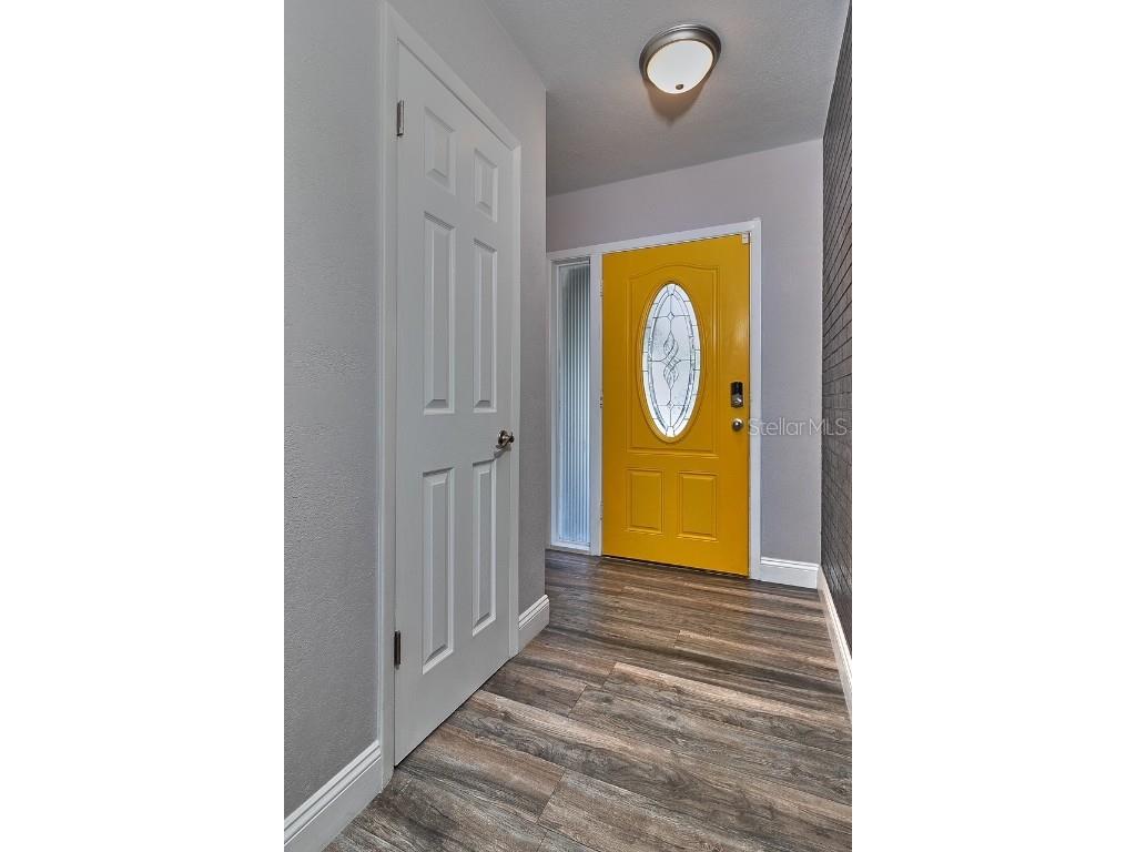 1008 Oakview Avenue Clearwater FL 33756 TB8421319 image23