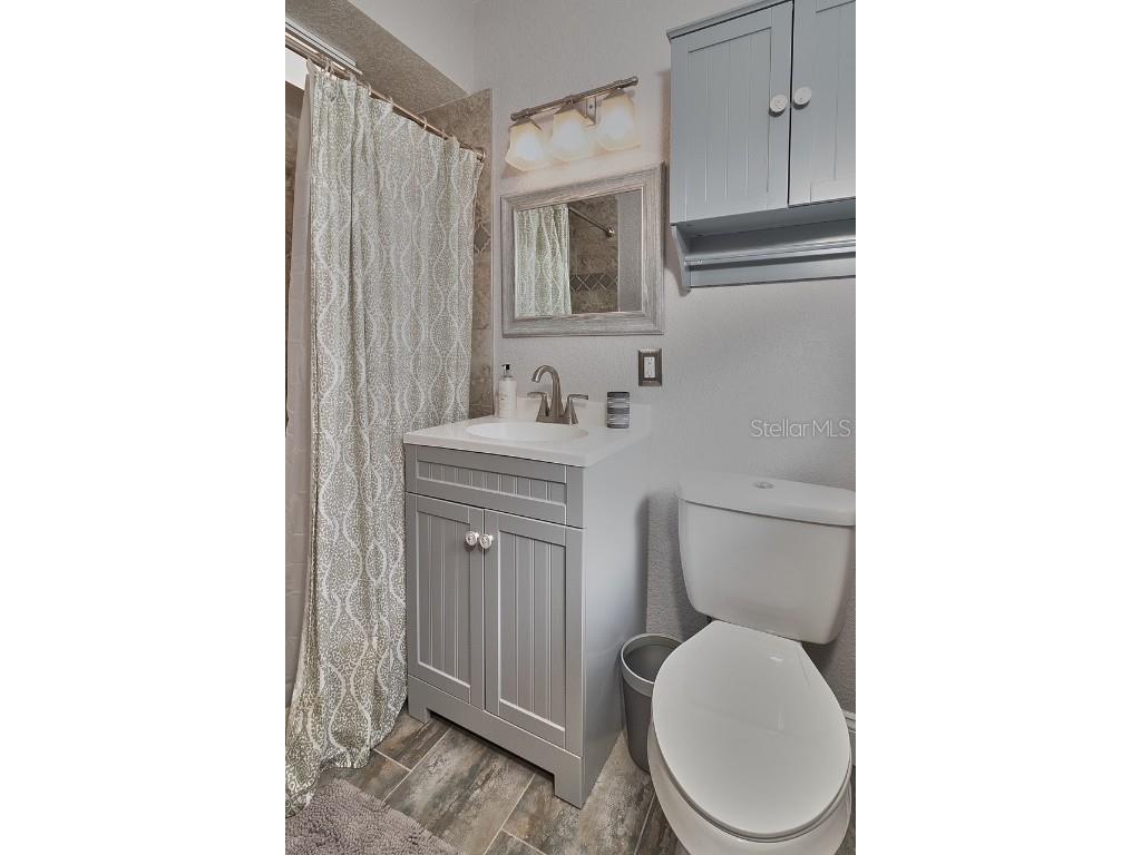 1008 Oakview Avenue Clearwater FL 33756 TB8421319 image32