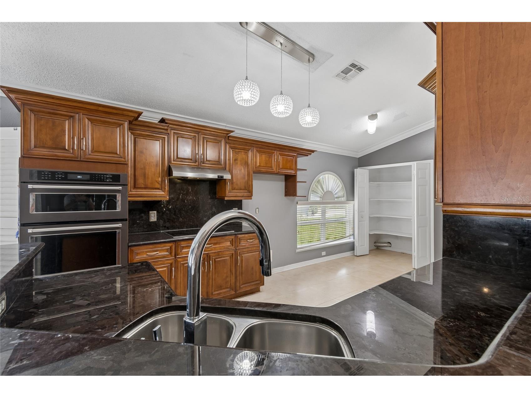 1008 Old Barn Road Orlando FL 32825 O6409891 image11
