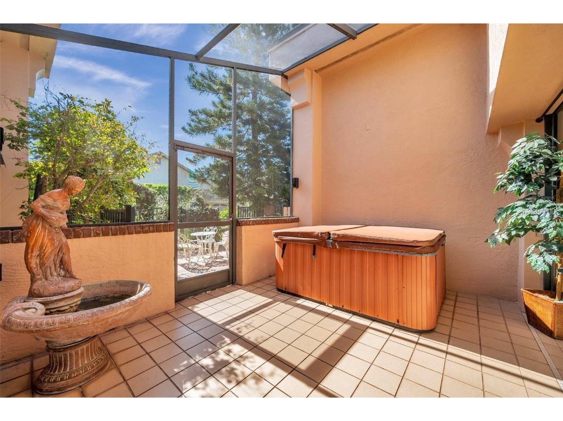 1008 Royal Birkdale Drive Tarpon Springs FL 34688 TB8353879 image10