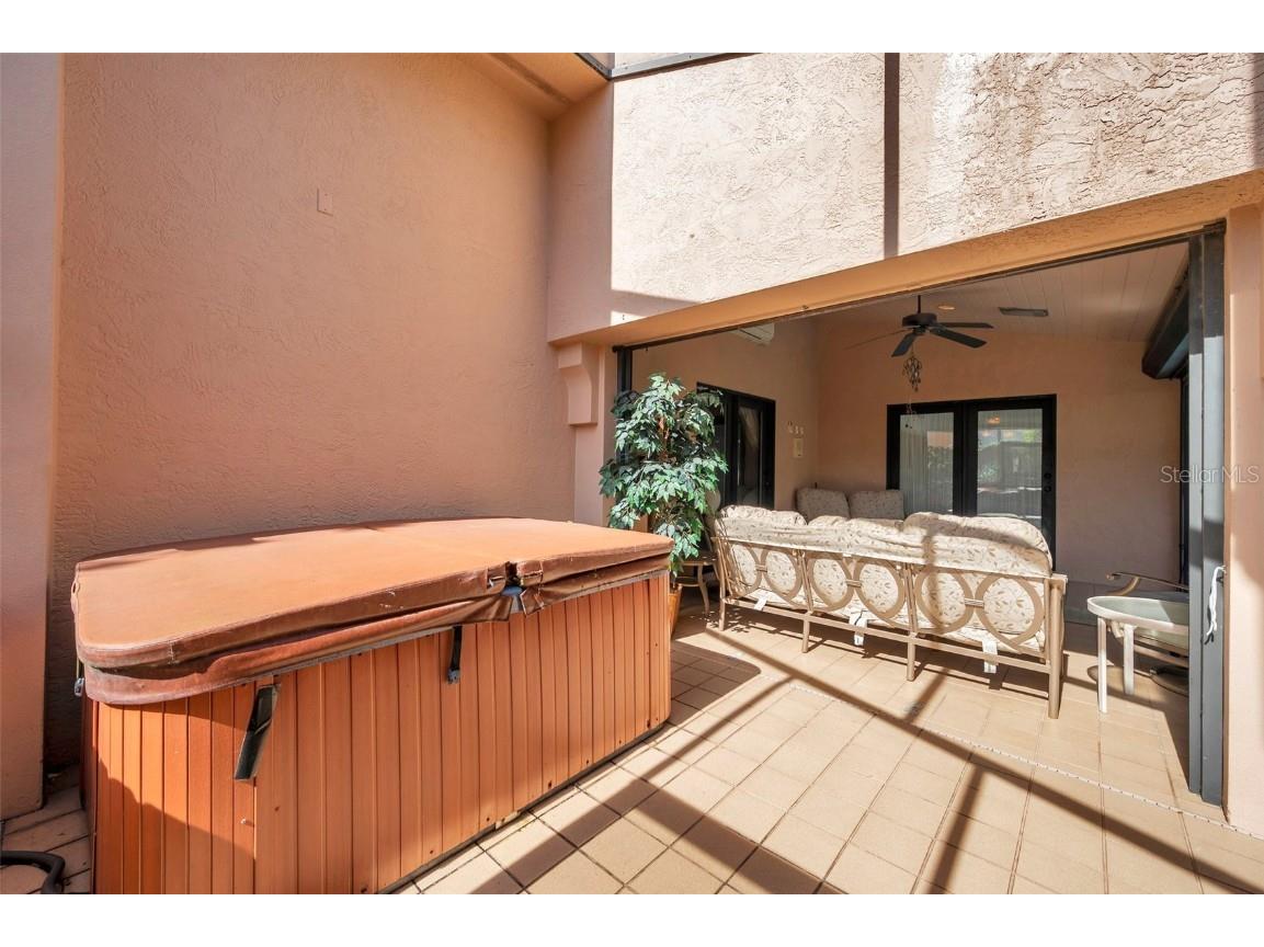 1008 Royal Birkdale Drive Tarpon Springs FL 34688 TB8353879 image12