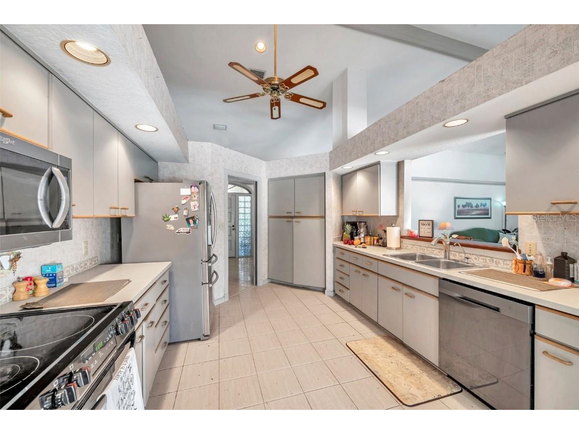 1008 Royal Birkdale Drive Tarpon Springs FL 34688 TB8353879 image47