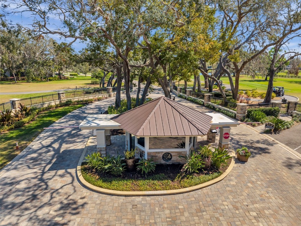 1008 Royal Birkdale Drive Tarpon Springs FL 34688 TB8353879 image85