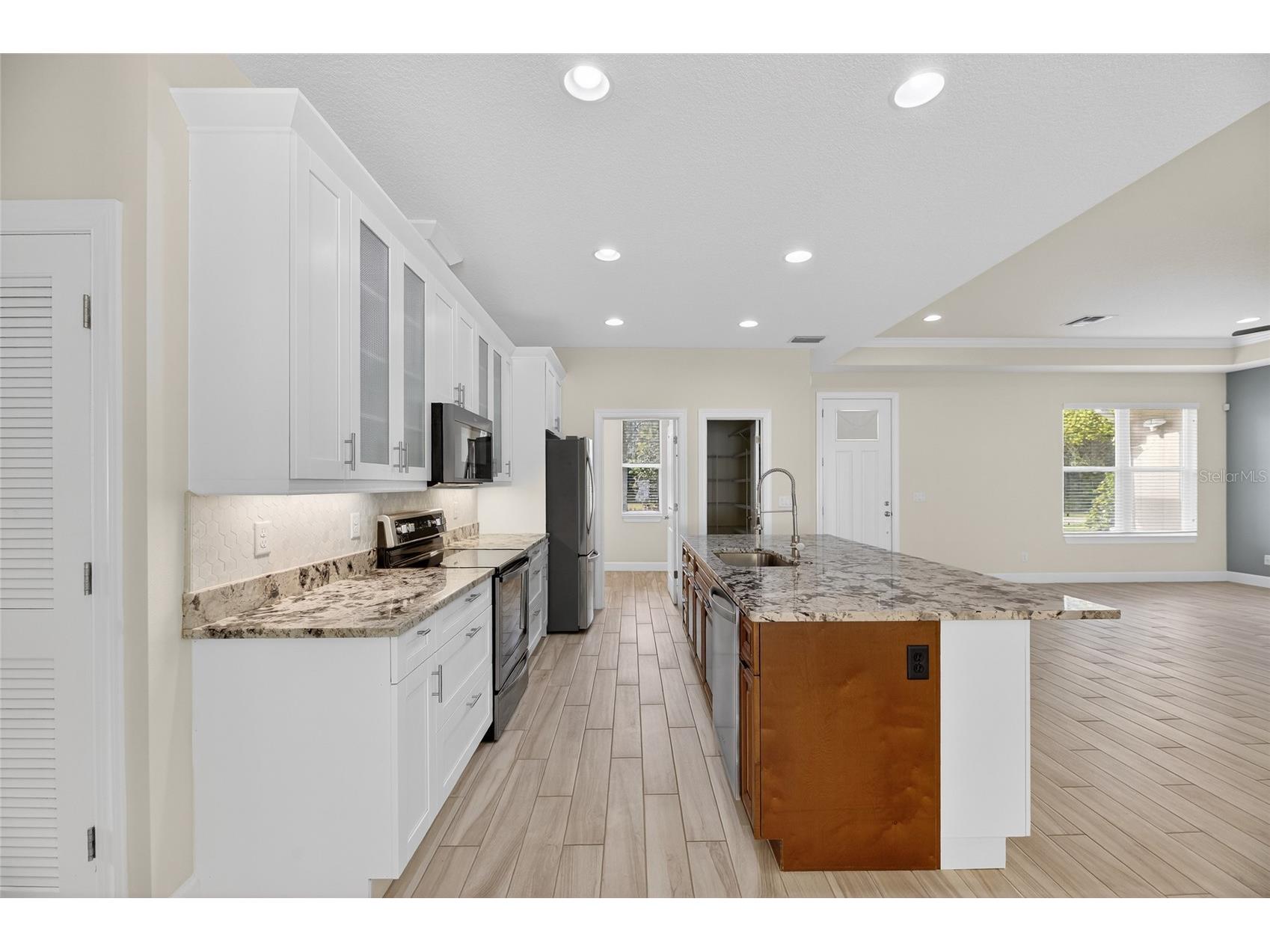 1008 W River Drive Temple Terrace FL 33617 TB8492760 image10