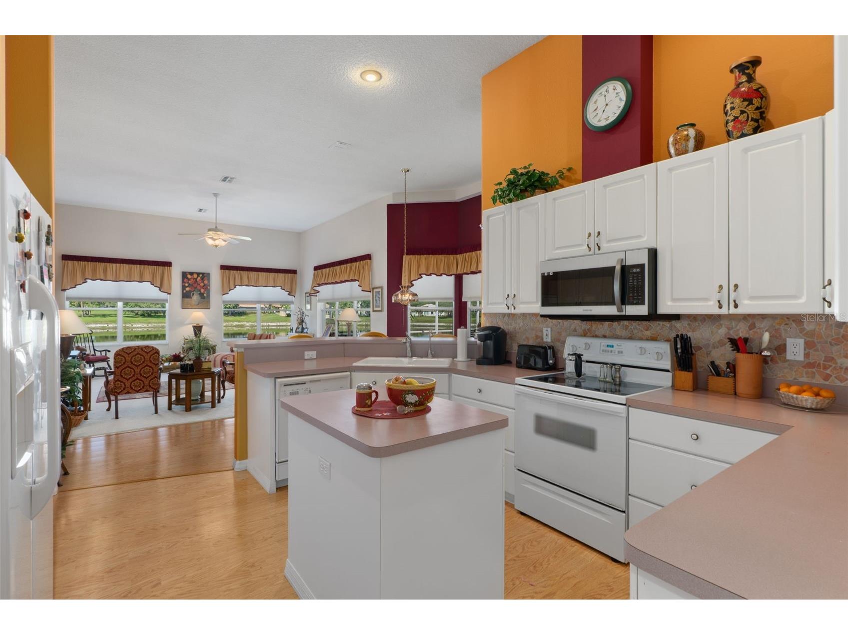 10081 Georgetown Court Weeki Wachee FL 34613 W7885790 image21