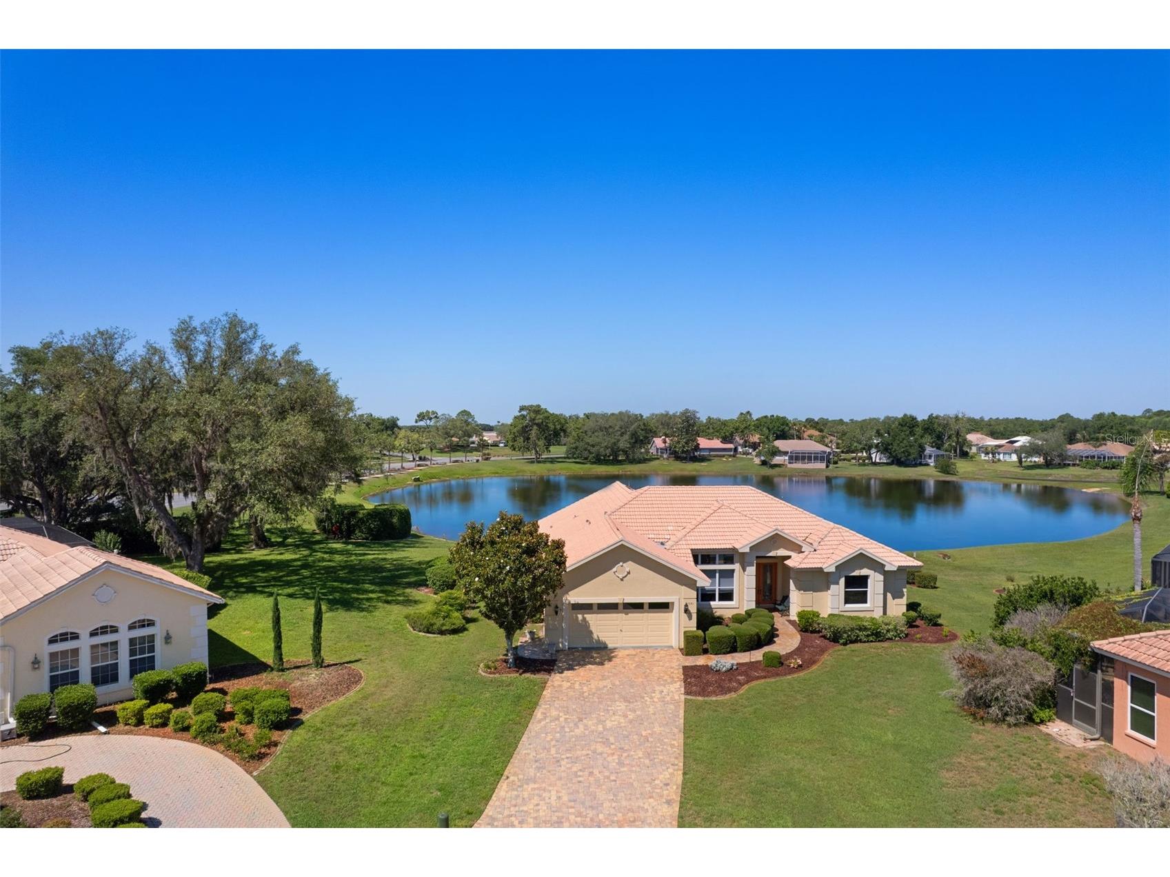10081 Georgetown Court Weeki Wachee FL 34613 W7885790 image3