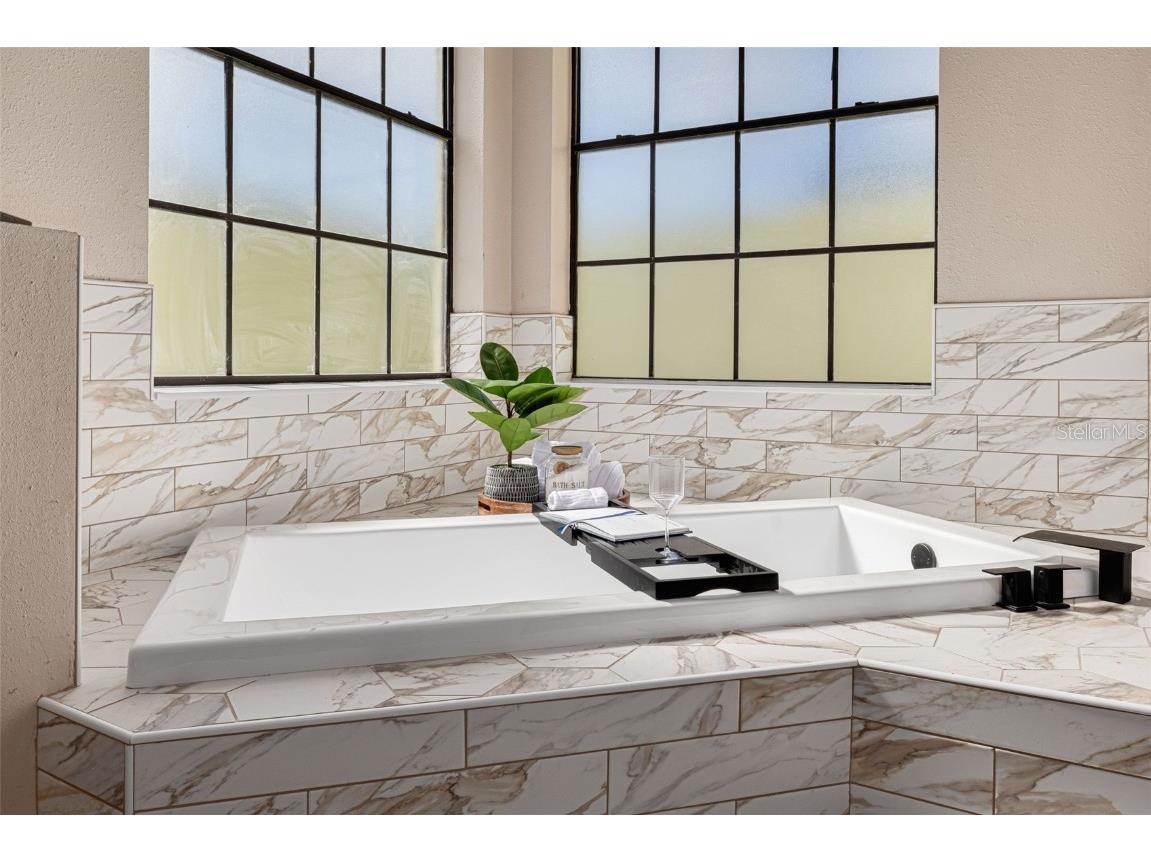 10084 Twelve Oaks Court Weeki Wachee FL 34613 TB8443025 image20