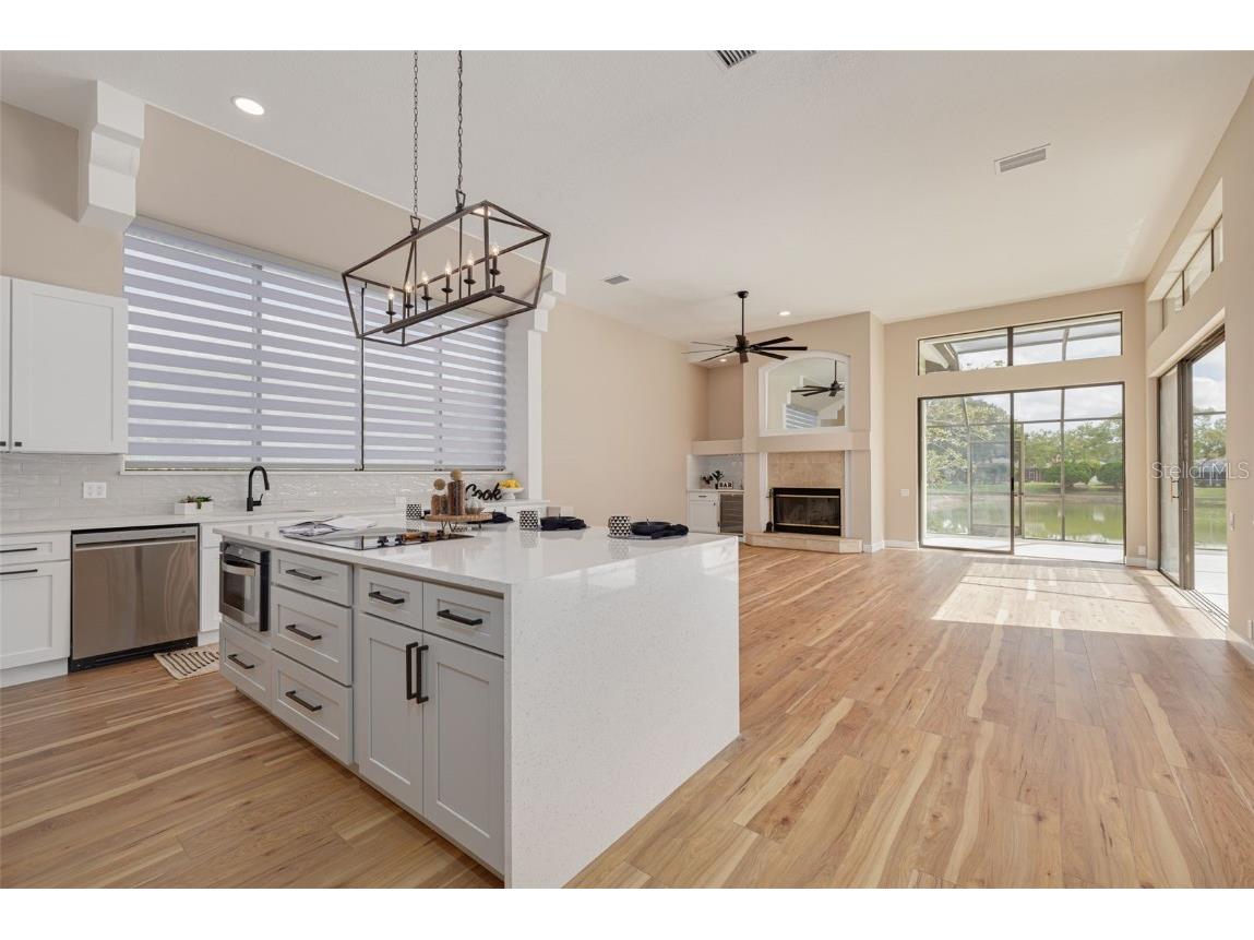 10084 Twelve Oaks Court Weeki Wachee FL 34613 TB8443025 image8