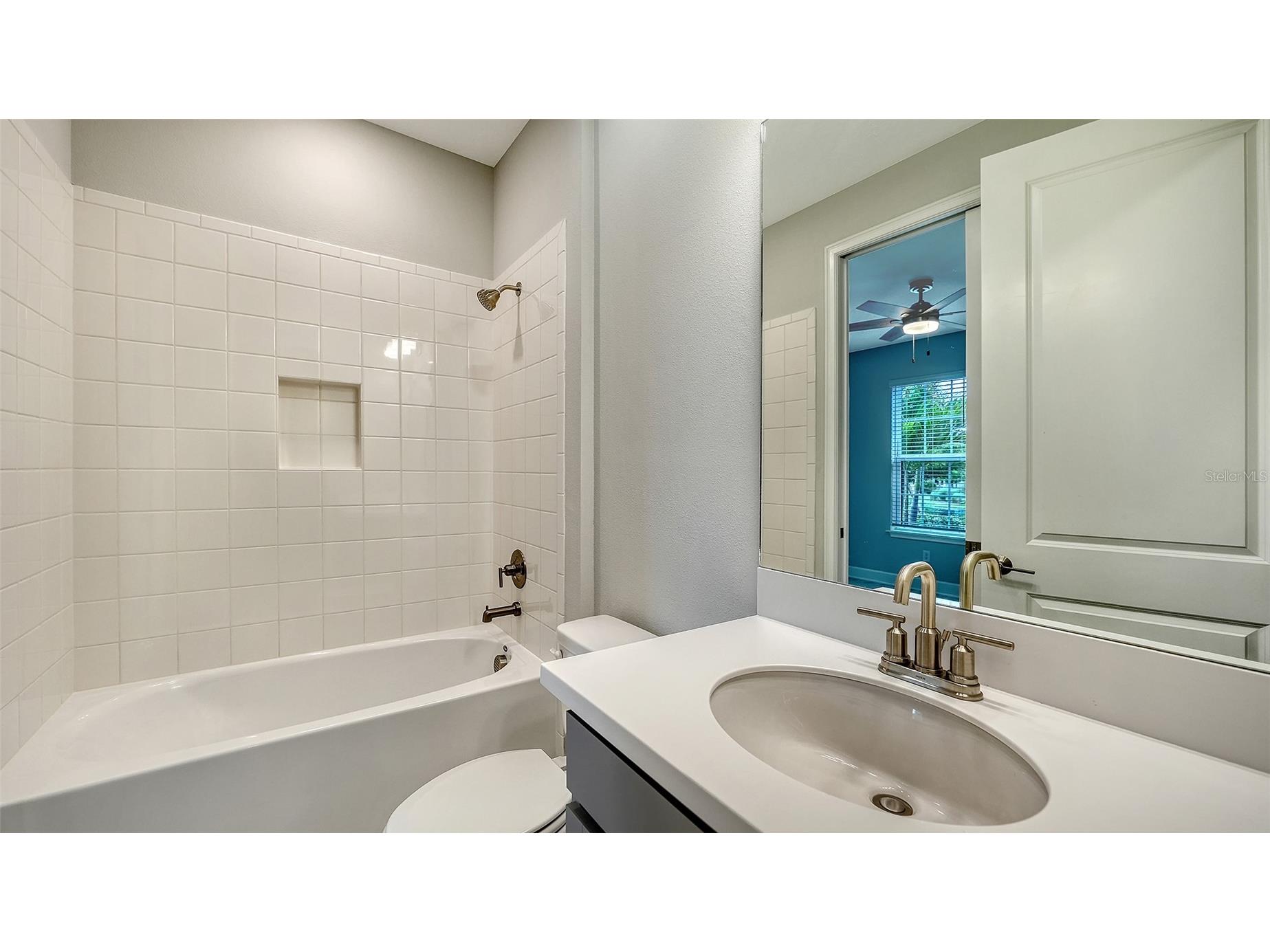 10089 Morning Mist Ln Lane Sarasota FL 34241 A4689300 image40