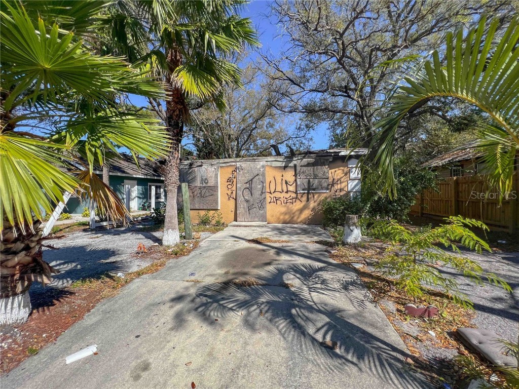 1009 3rd Street W Bradenton FL 34205 A4561129 image1