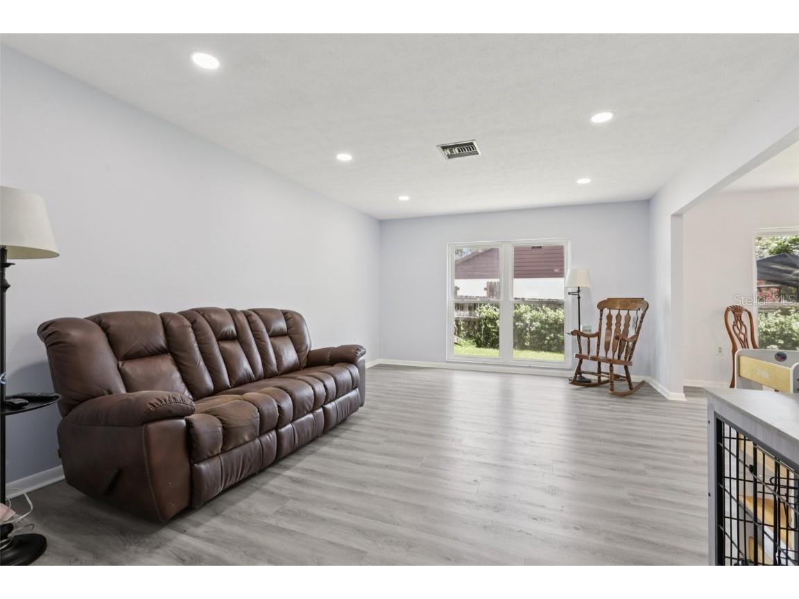 1009 Black Knight Drive Valrico FL 33594 TB8332790 image13